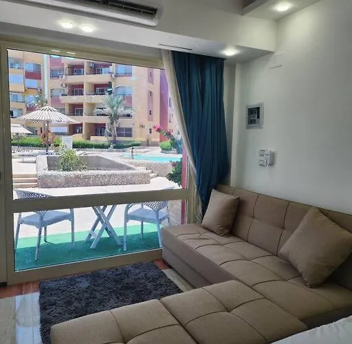 Private And Pool View